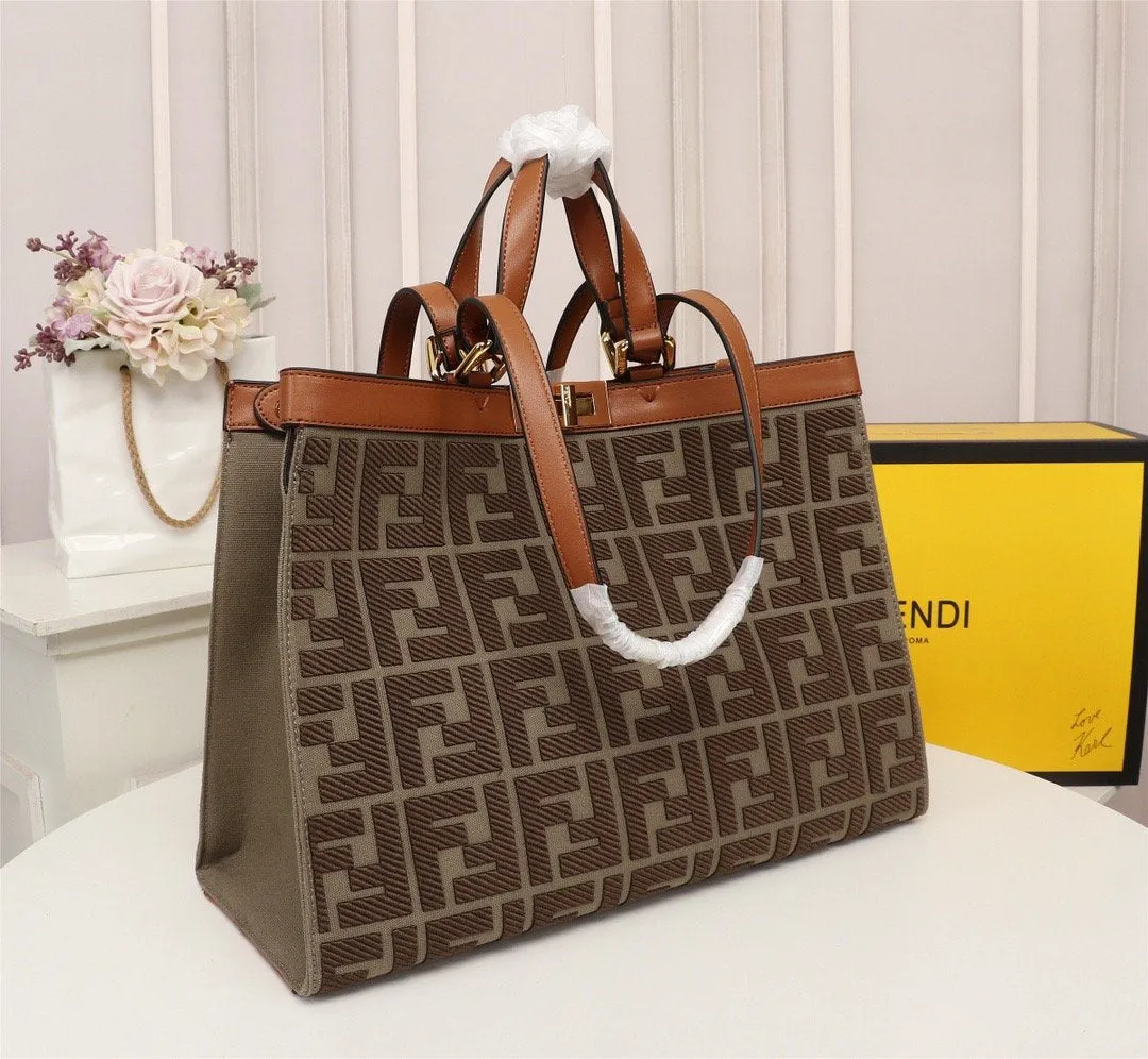 EN   Designer bags by Fendi 087