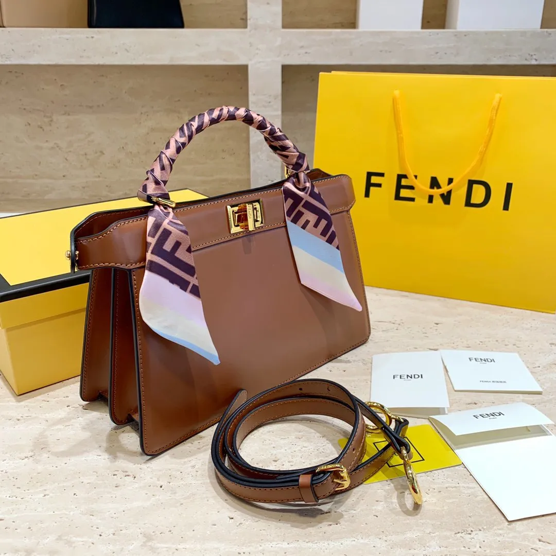 EN   Designer bags by Fendi 153