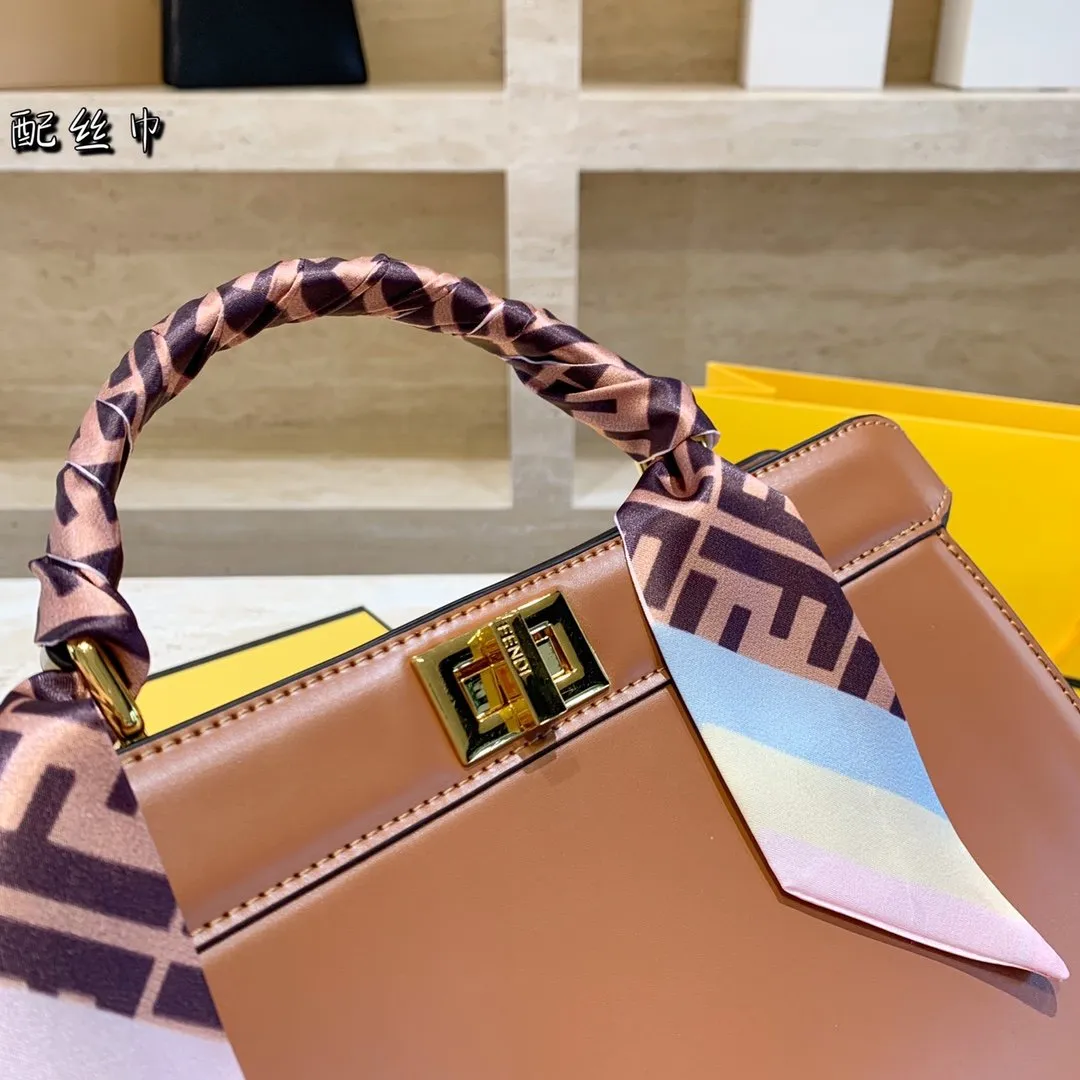 EN   Designer bags by Fendi 153