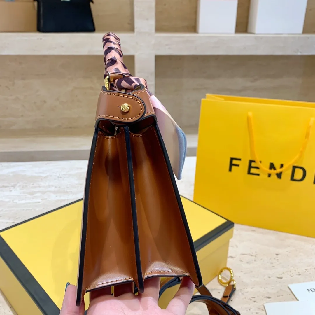 EN   Designer bags by Fendi 153