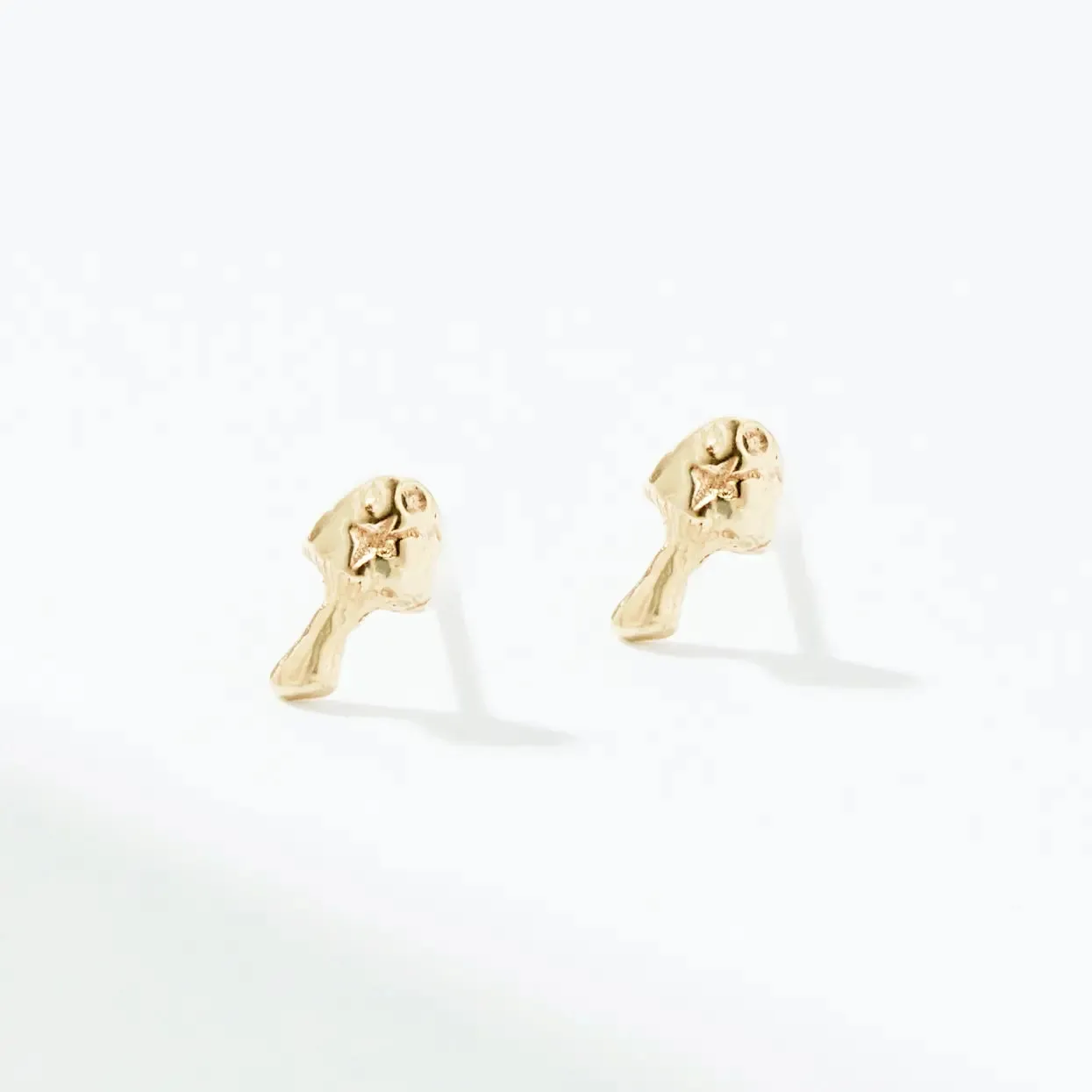 enchanted spirit mushroom earring - 14k yellow gold