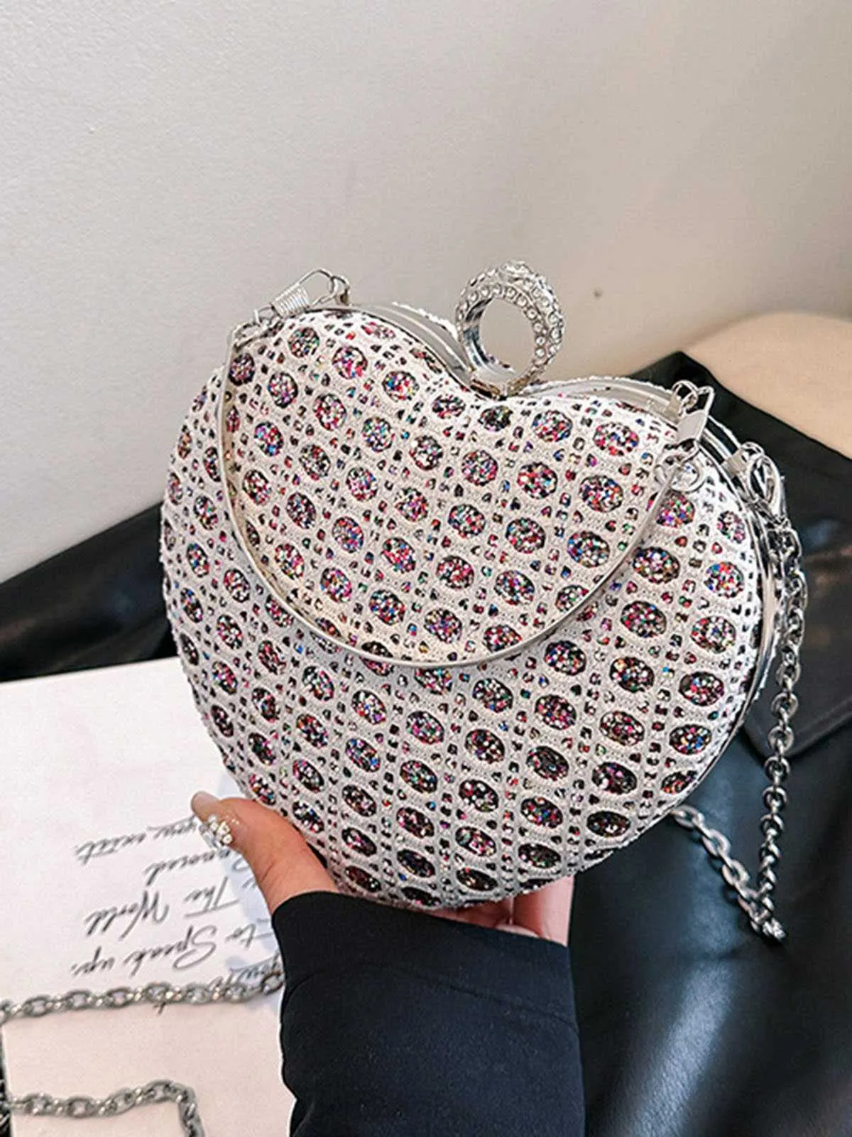 Heart Rhinestone Chain Evening Handbag