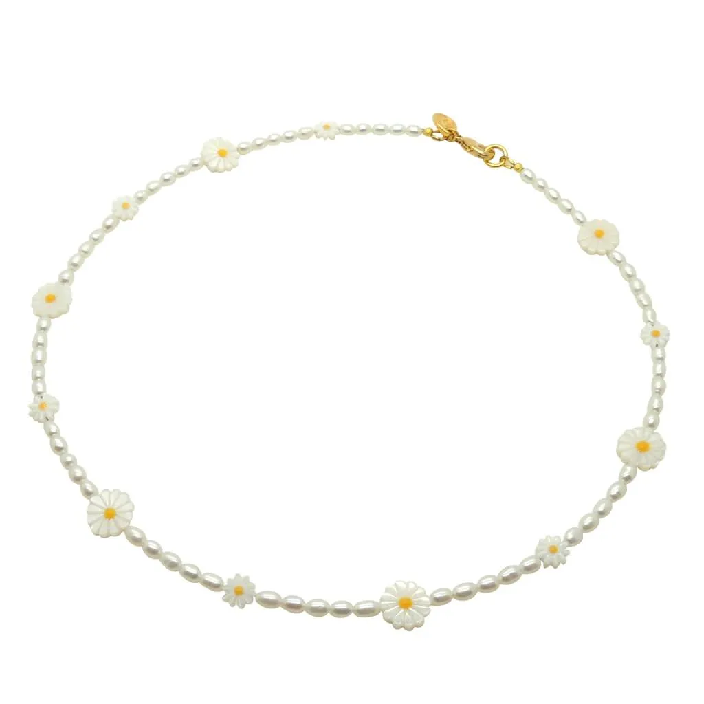 Loves Me Loves Me Not Daisy Charm Freshwater Pearl Necklace