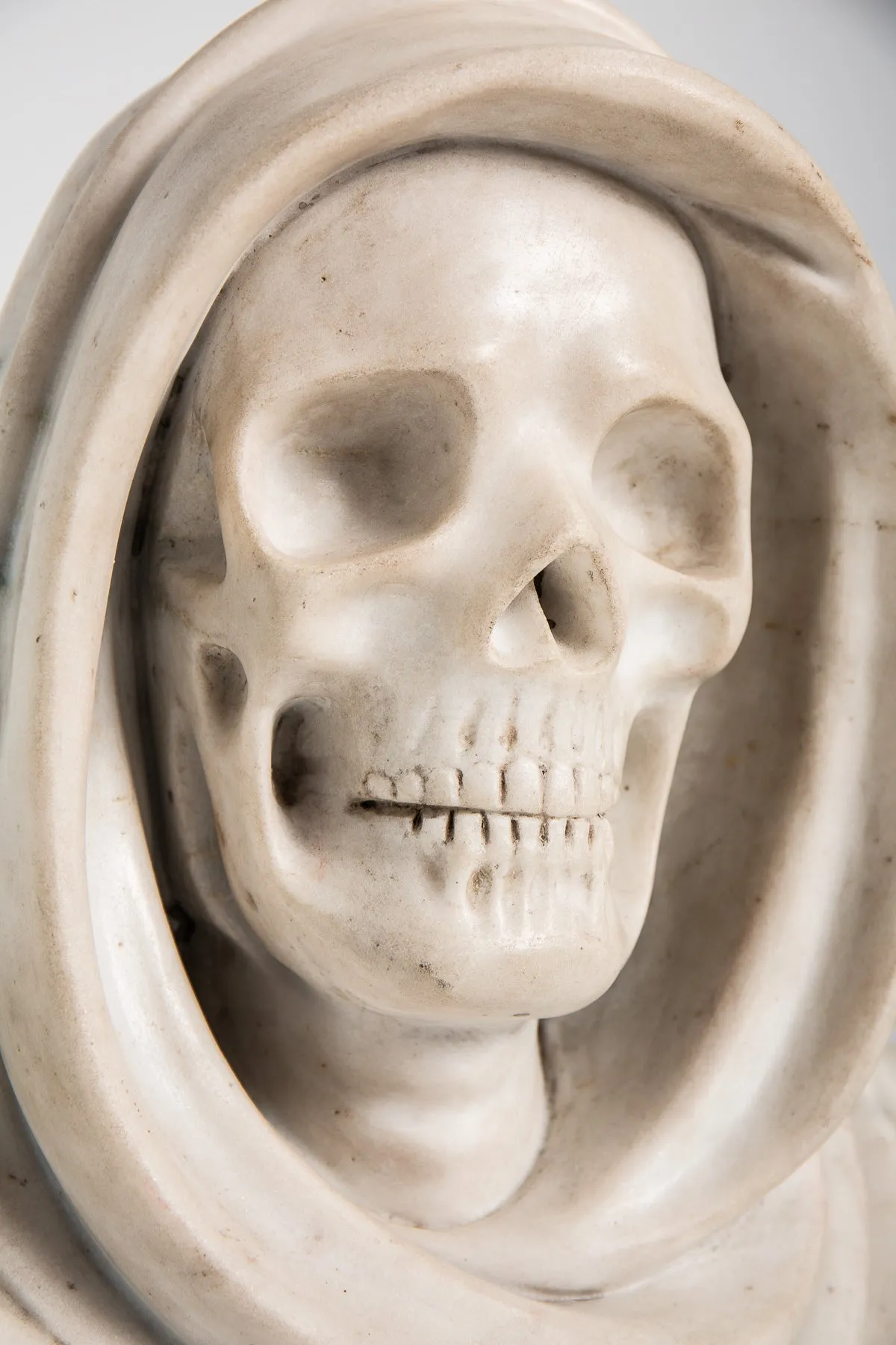 MAXFIELD PRIVATE COLLECTION | 20TH CENTURY MEMENTO MORI BUST