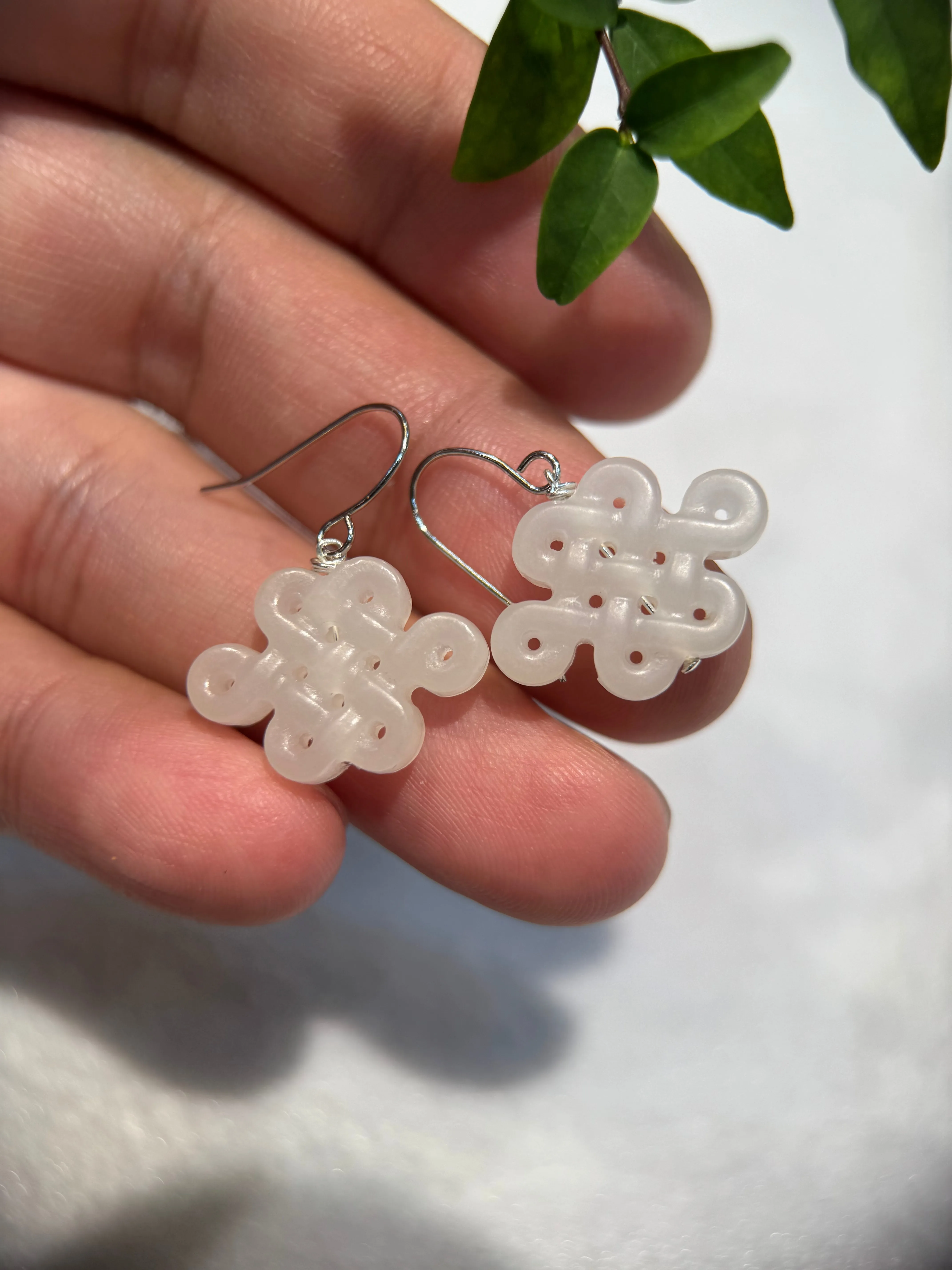 Nephrite Endless Knot Earring (E320)