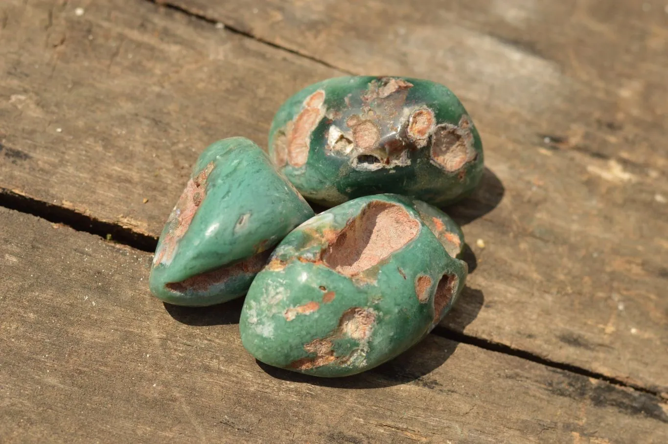 Polished Emerald Mtorolite Galet-Palm Stones x 20 From Mutorashanga, Zimbabwe